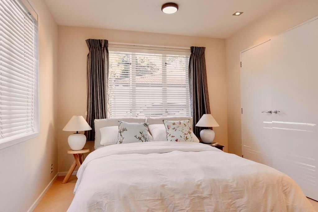 Modern Lifestyle Retreat With Stunning City View Auckland Ngoại thất bức ảnh